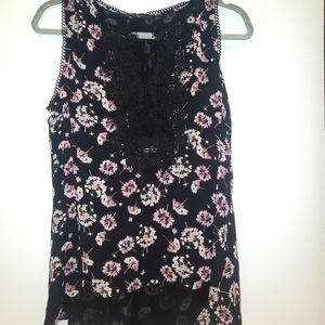 WHBM black / white /pink shell tank w/ lace trim